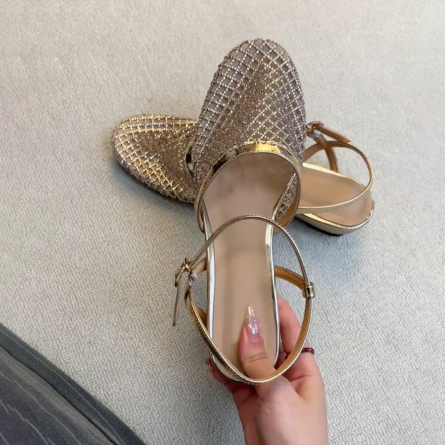 Water Shoes - New Women Round Toe Flat Bottom